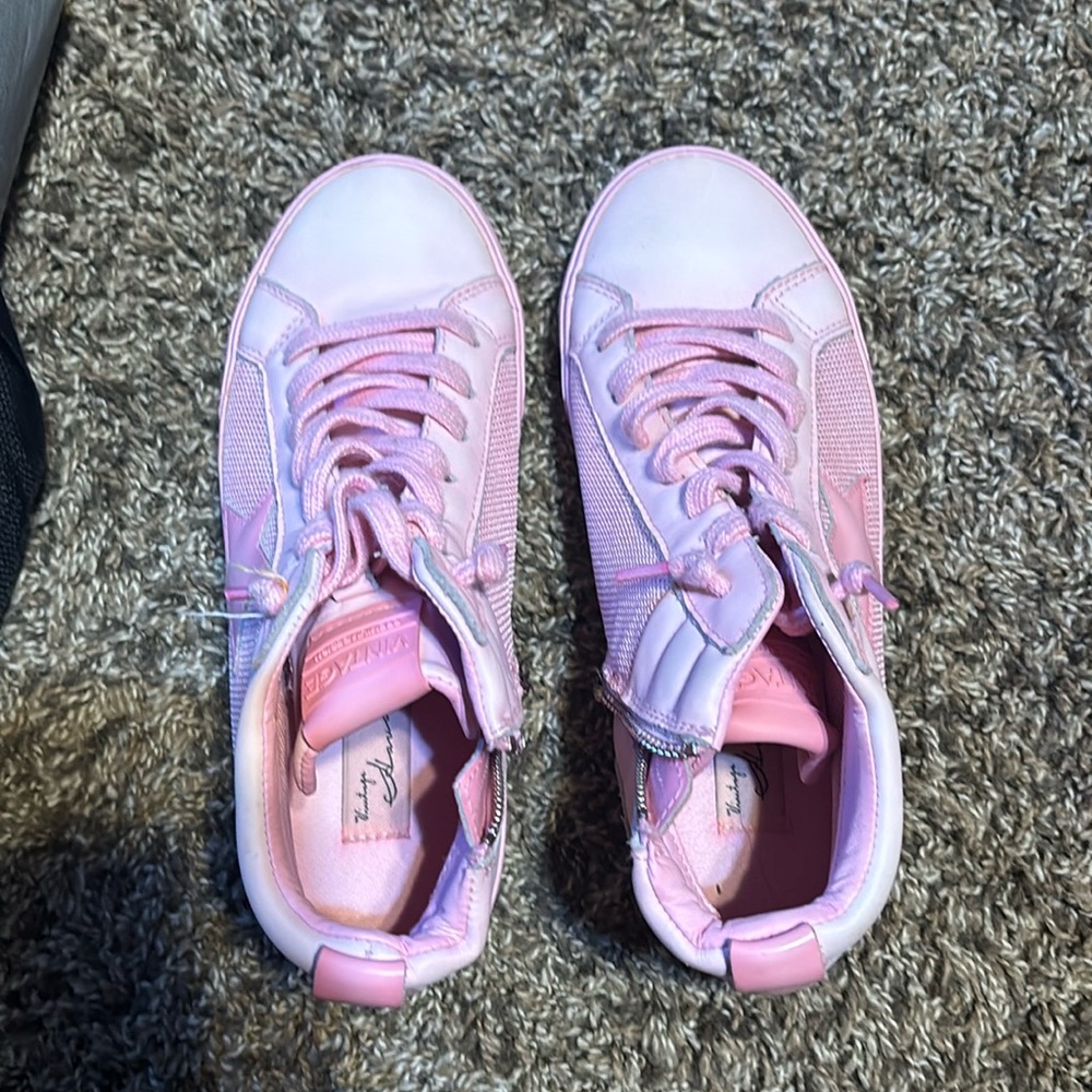 size 7.5 vintage havanas